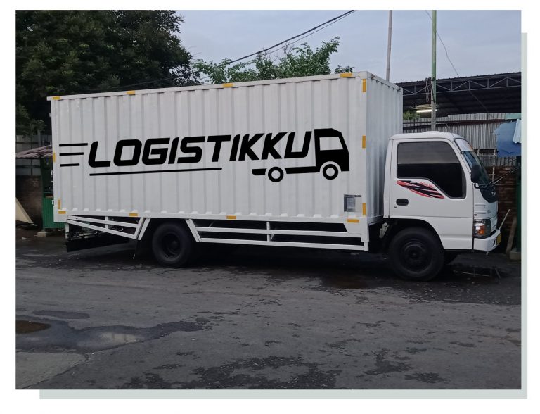 sewa truk box surabaya